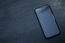 如何让你的iPhone屏幕比最低的亮度设置更暗