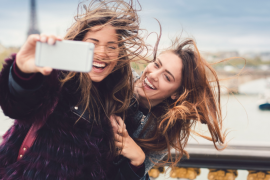 10 najlepszych aplikacji na telefon z filtrem twarzy do bezbłędnych selfie